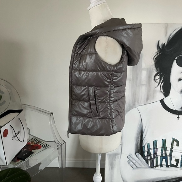 Zella Puffer Vest 7/8 In Excellent Condition As New Worn 2x - Picture 1 of 8